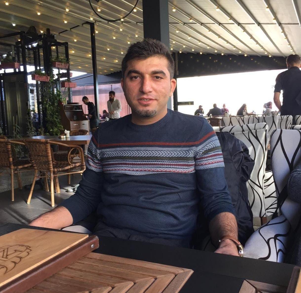 Sağlık Camiası ve HEP-SEN Yasta: Hemşire Vahdettin Tüzün Hayatını Kaybetti (resim 2) – saglikhaberi.net Sağlık Camiası ve HEP-SEN Yasta: Hemşire Vahdettin Tüzün Hayatını Kaybetti (resim 1) – saglikhaberi.net