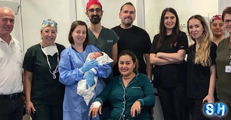 Bebek Anne Karnındayken Solunum Yolu Açıldı: EXIT Prosedürü